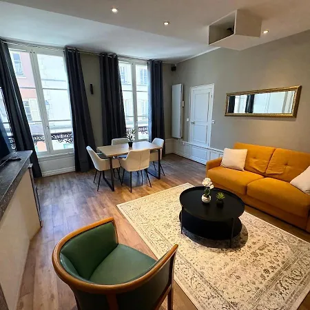 Charme & Tranquillite - Centre Historique Apartament
